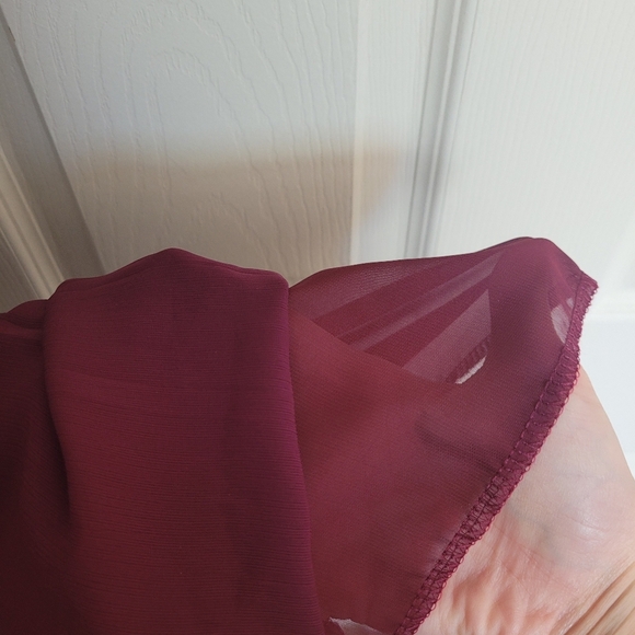 Chiffon Wide-Legged Cropped Pants - Picture 6 of 7